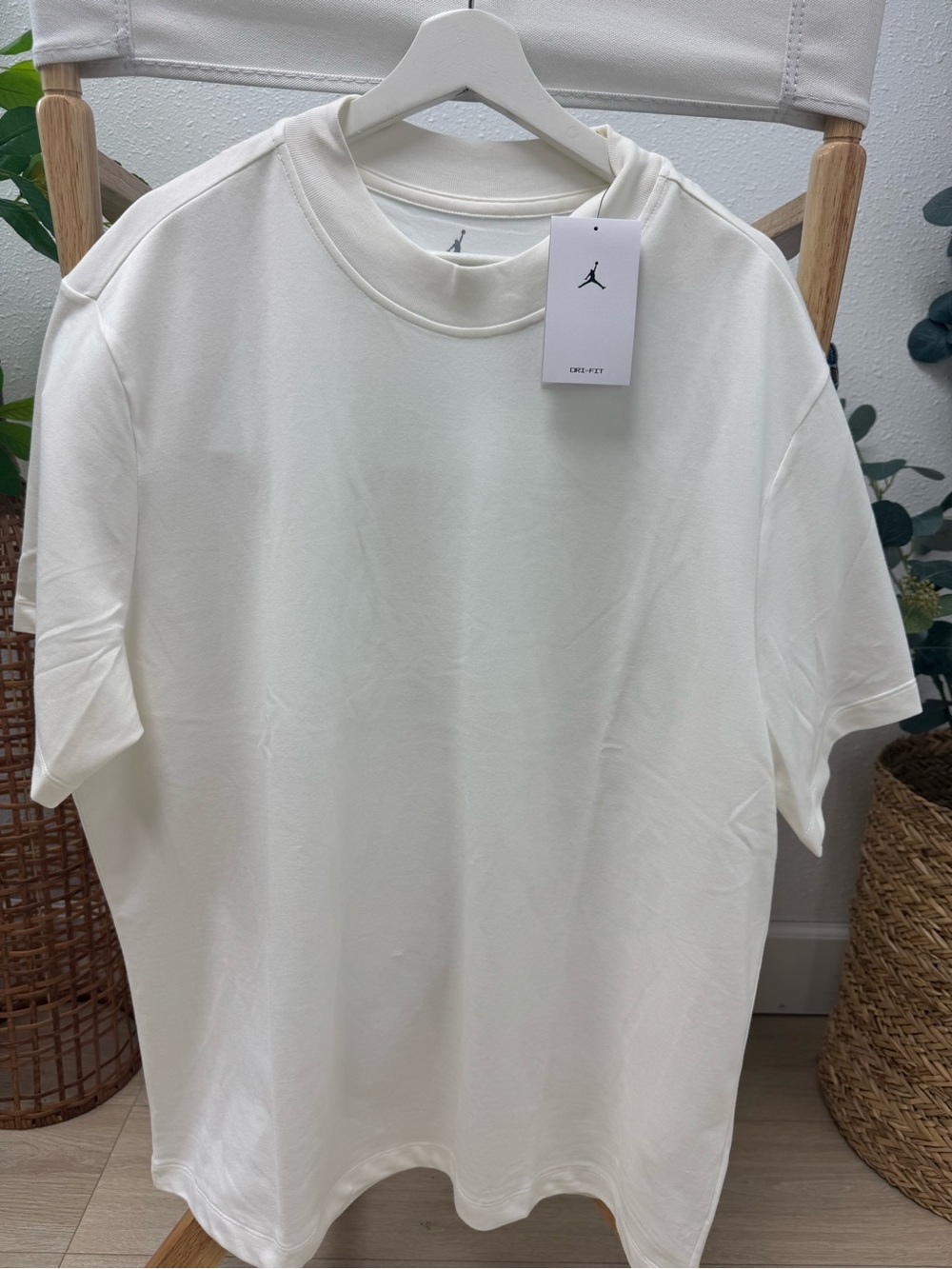 Nike Men's Short Sleeve Crewneck T-Shirt